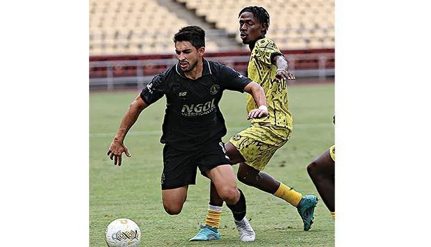 Petro reassume comando do Campeonato Nacional
