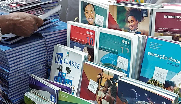 Aumento de preços para aquisição do material escolar cria drama nos pais