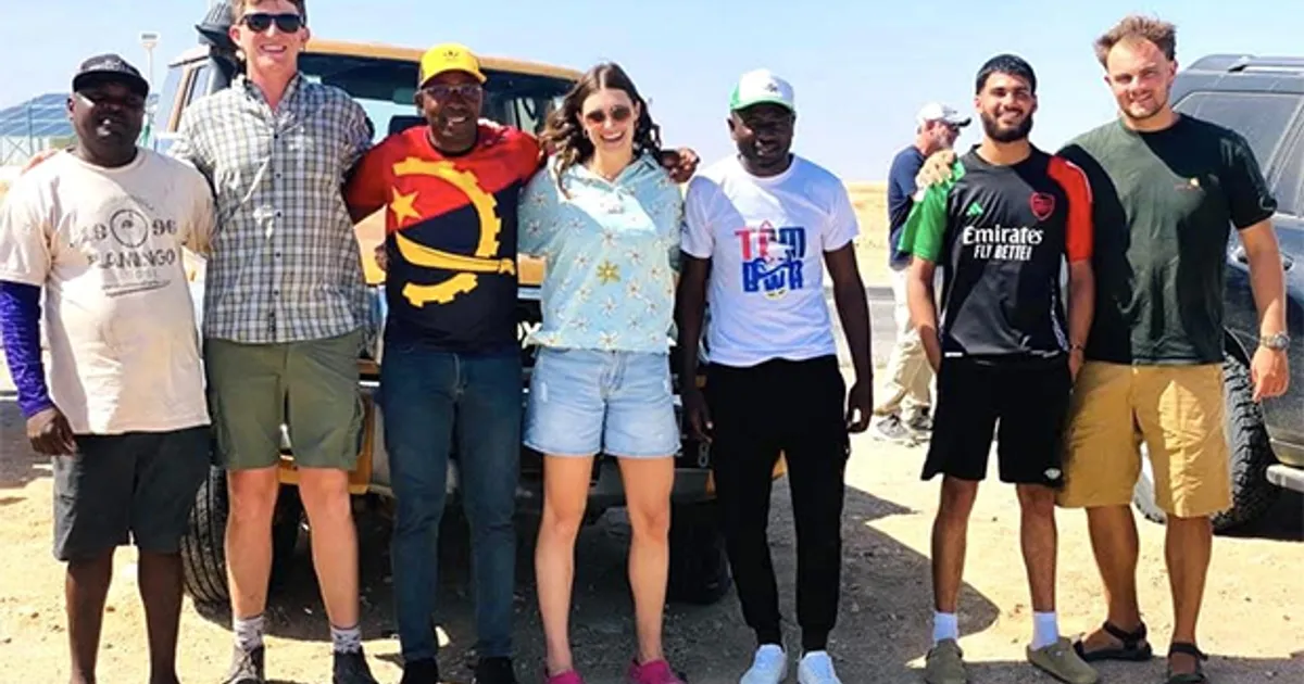 Turistas exploram as maravilhas do Namibe no feriado prolongado