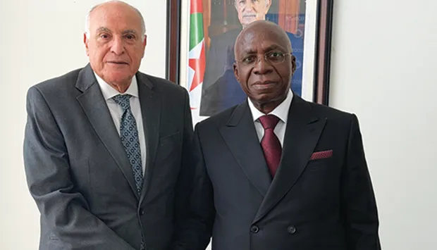 Paz no Sahel domina encontro entre Téte António e Ahmed Attaf