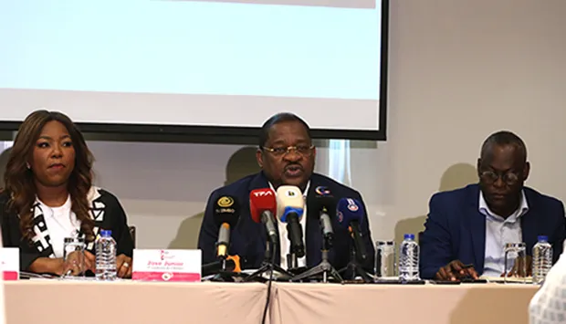 Delegações estrangeiras desembarcam hoje no país