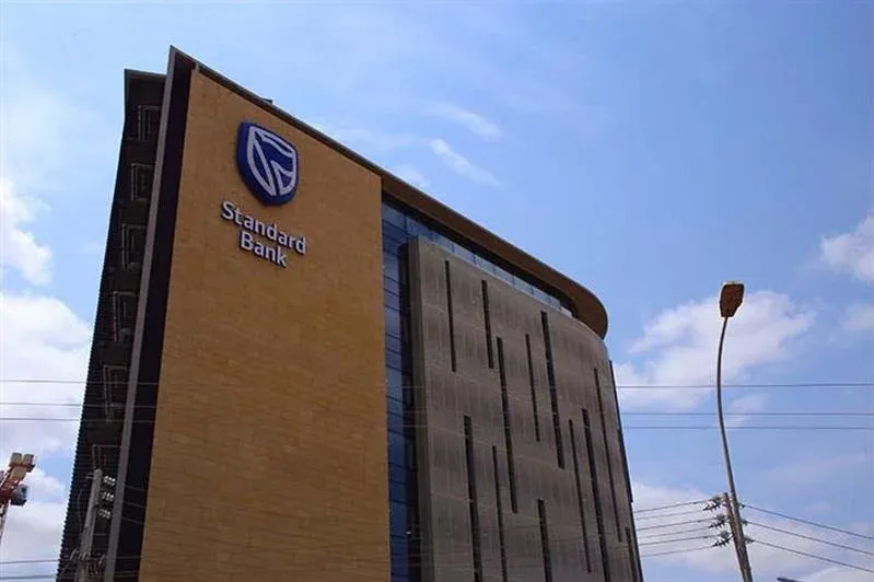 Standard Bank eleva participação em Angola para 75% até final de 2026