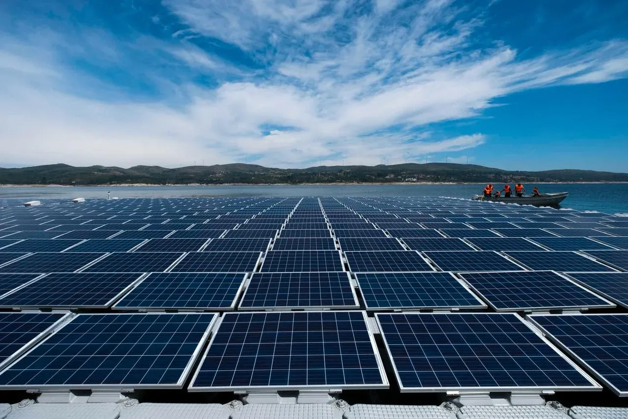 Sociedade angolana de advogados assessorou empresa dos EAU na celebração de contrato de compra de energia solar