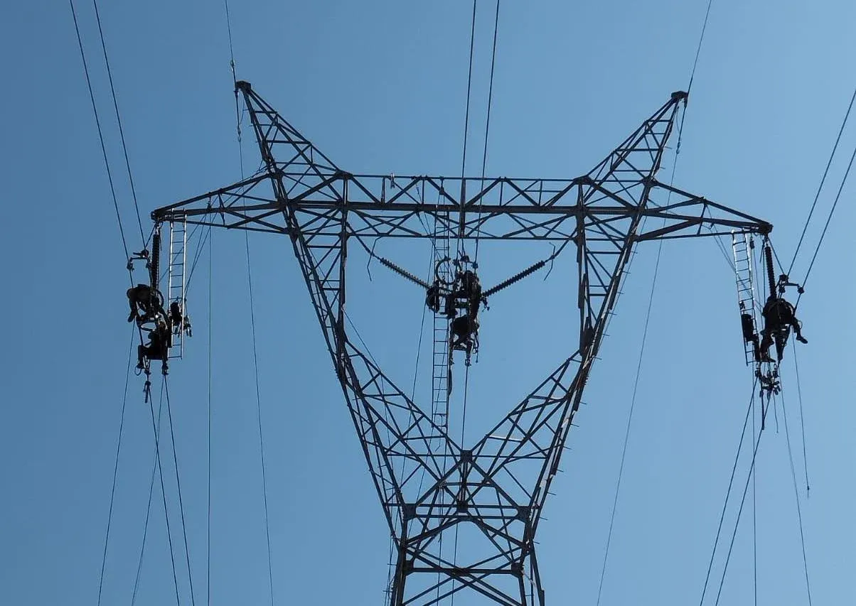 Trafigura abandona plano de escoar excedente hidroeléctrico angolano para minas de cobre da RDC