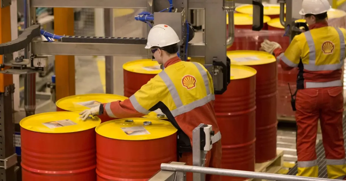 Shell regressa a Angola com novos acordos
