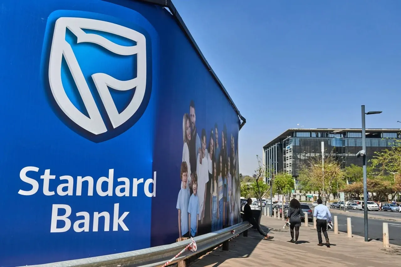 Standard Bank Group compra 24% ao Estado e consolida controlo do banco angolano