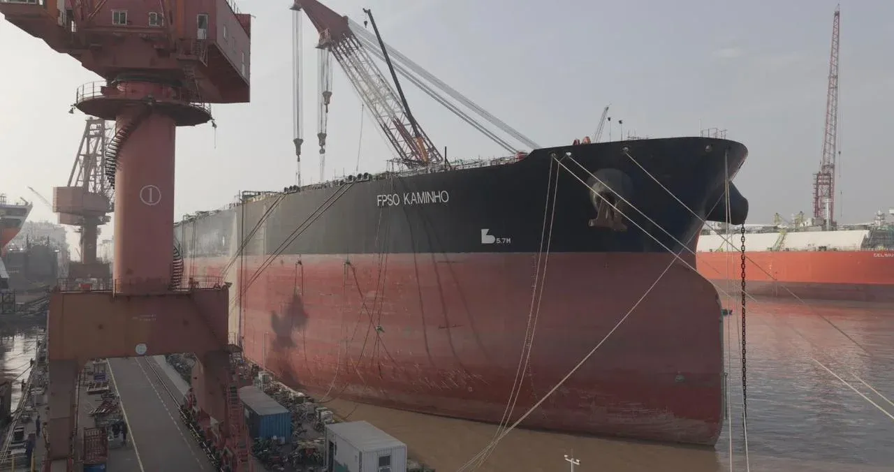 O navio que vai mudar o petróleo angolano: tudo sobre o FPSO Kaminho