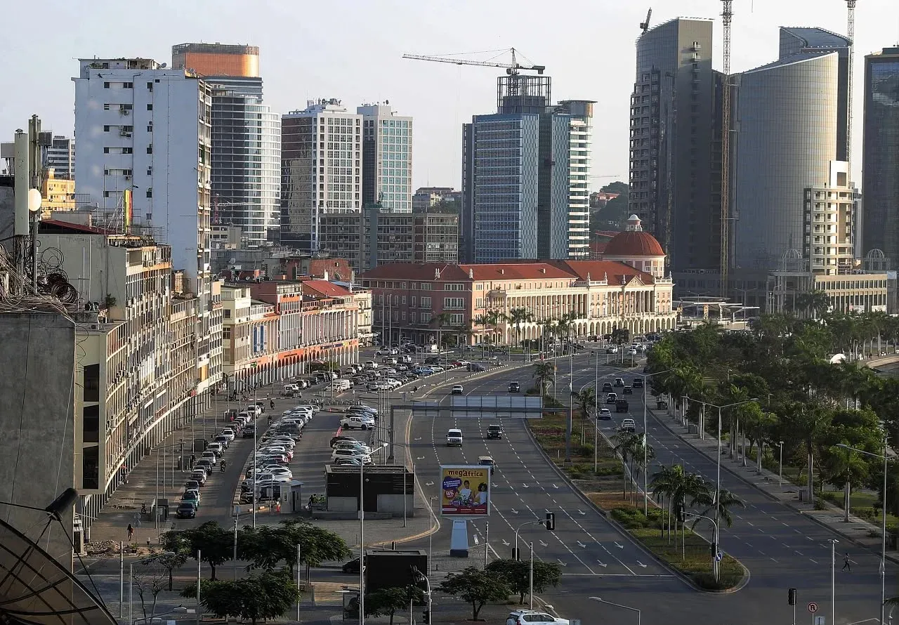 Angola figura entre os cinco países com maior progresso anticorrupção da última década