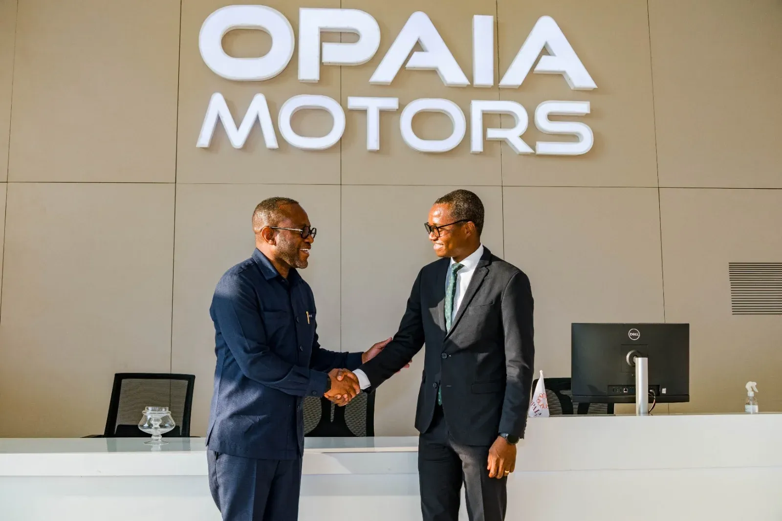 AGT e Grupo OPAIA unem-se para premiar contribuintes com veículos “Made in Angola”
