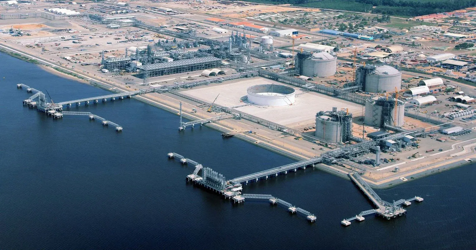 Manutenção na ALNG corta 80% da produção de gás natural liquefeito até início de Agosto