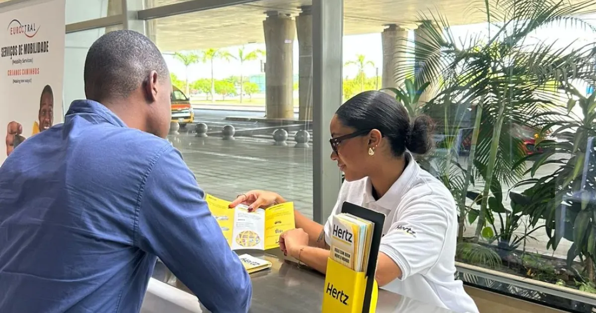 HERTZ inaugura novo balcão no aeroporto internacional Dr. António Agostinho Neto