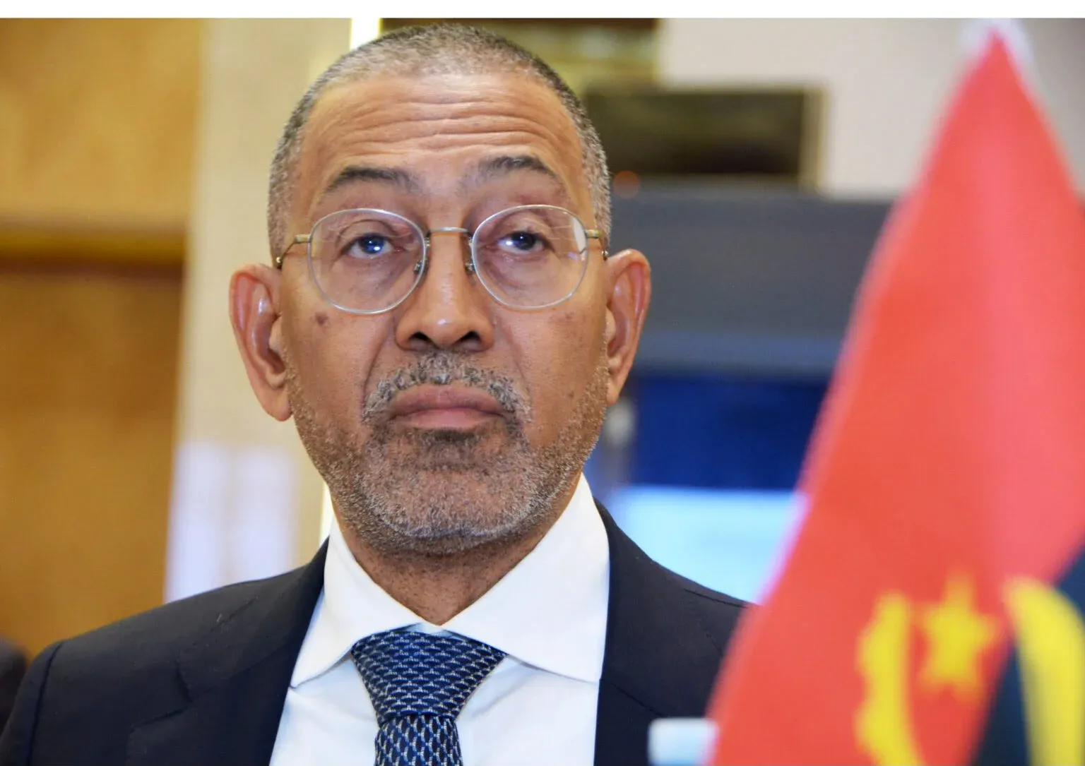 Angola já não quer mandar na De Beers mas quer ser ouvida