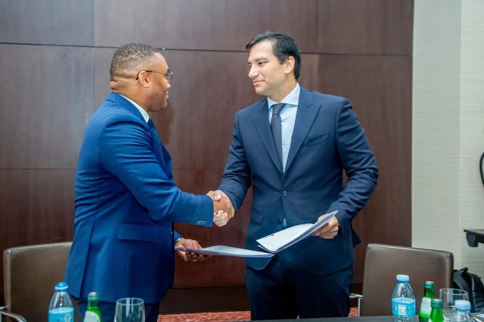 Angola dá passo decisivo rumo à governação electrónica com novo contrato digital