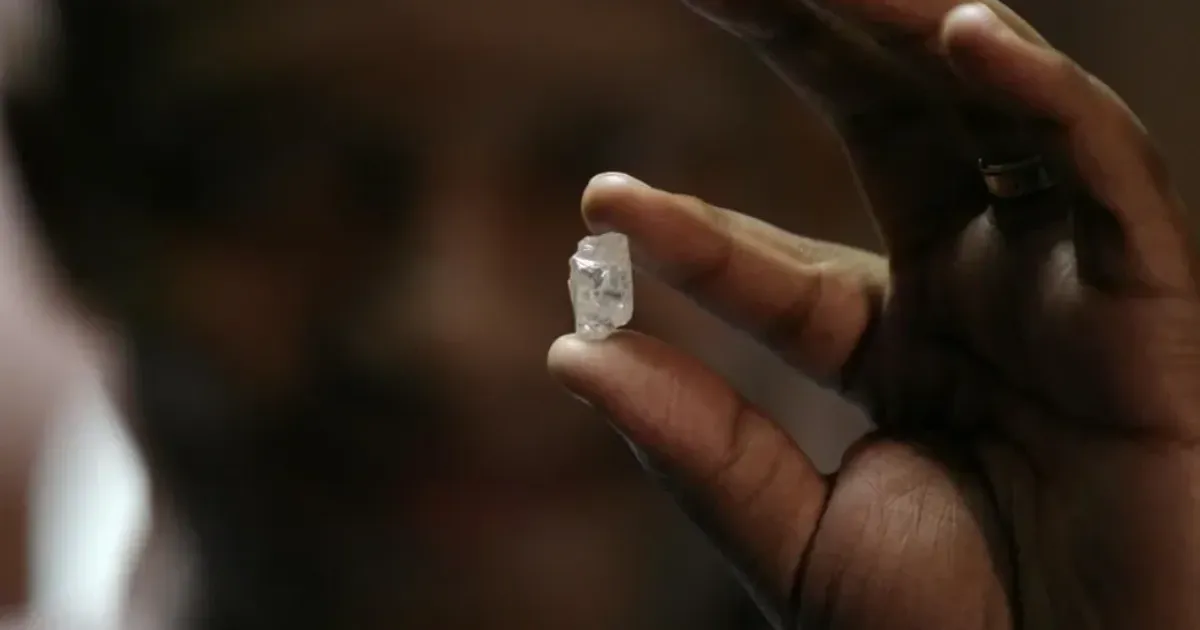 Angola regista crescimento histórico de 70% no volume de vendas de diamantes em 2025