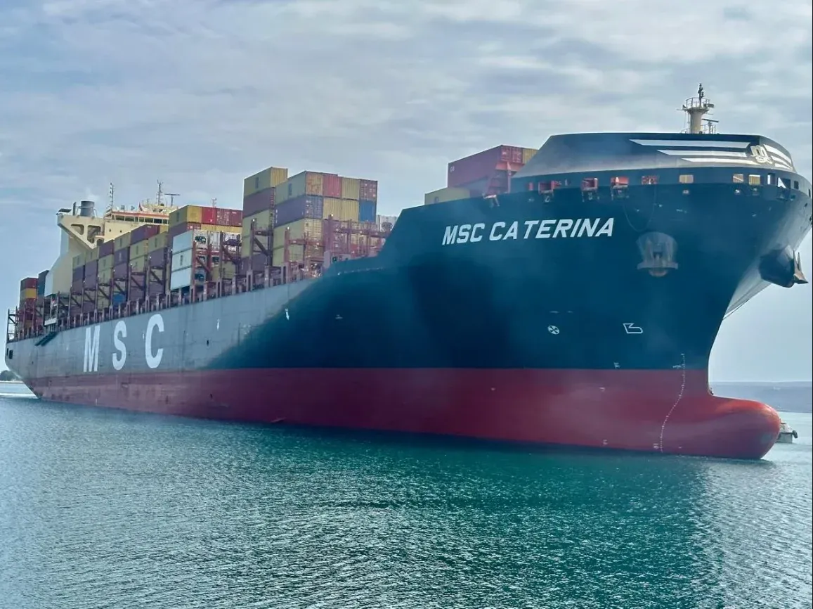 Porto do Lobito inaugura rota marítima directa África–Ásia