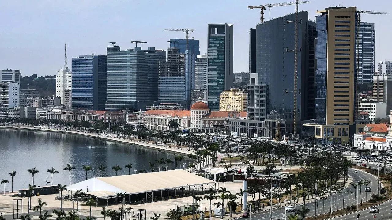 Angola entre os cinco países africanos mais endividados junto ao FMI