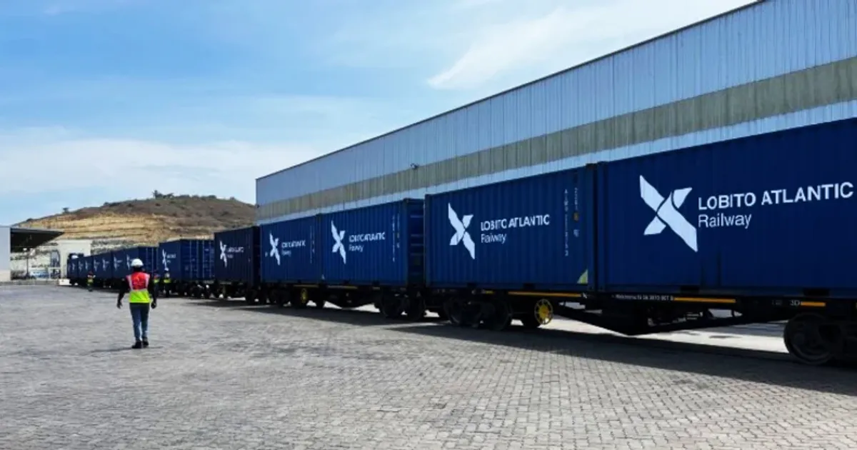 Empréstimo dos EUA vai ser utilizado para renovar 1.300 km de linha férrea que liga o Lobito à RDC
