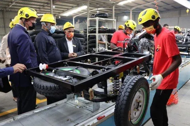 Fábrica de motorizadas em Luanda quer conquistar mercados da região