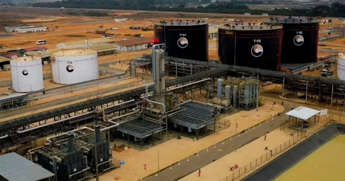 Refinaria de Cabinda vai produzir 30 mil barris de petróleo por dia