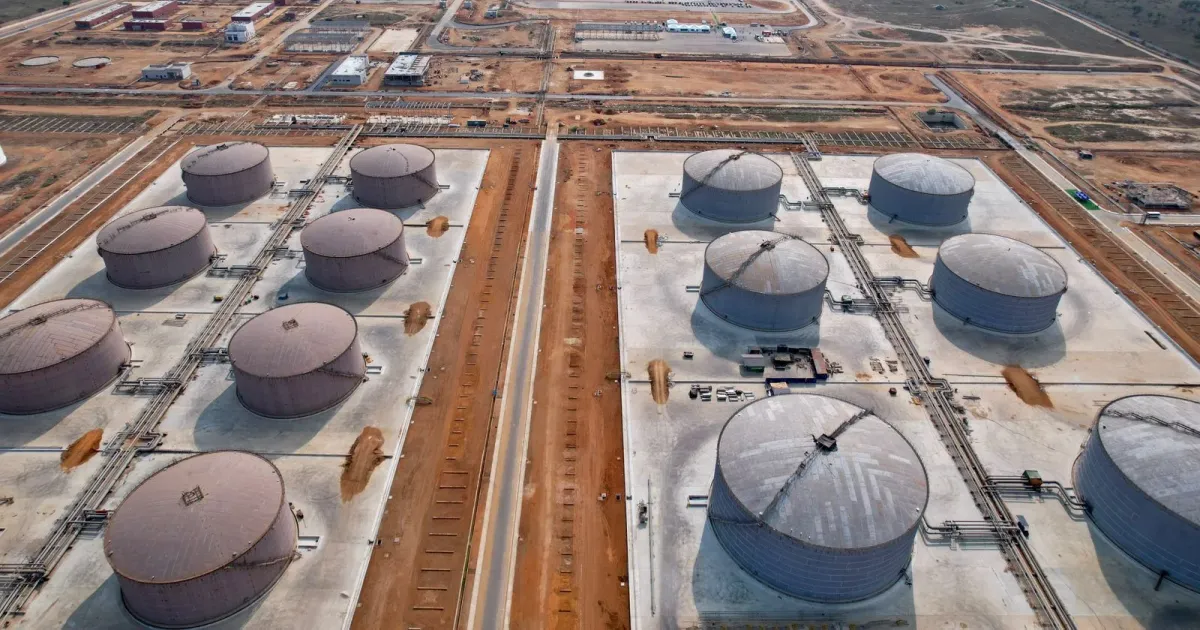 Zâmbia adquire participação de 26% da Refinaria do Lobito