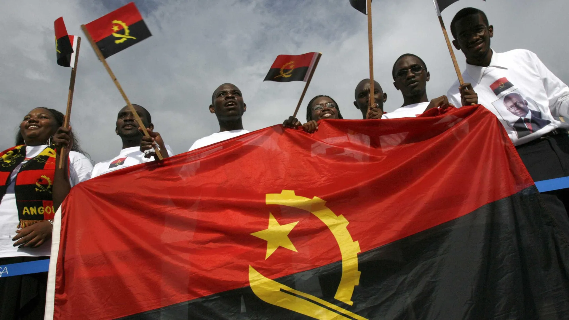 O Futuro de Angola nas Mãos dos Angolanos