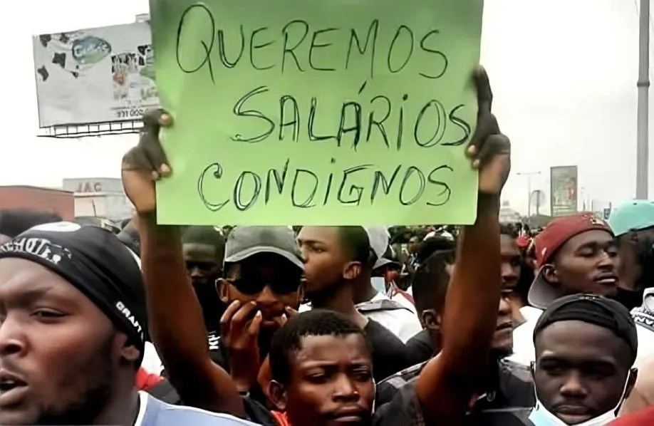 O Mito da Relação entre Produtividade e Salário Mínimo