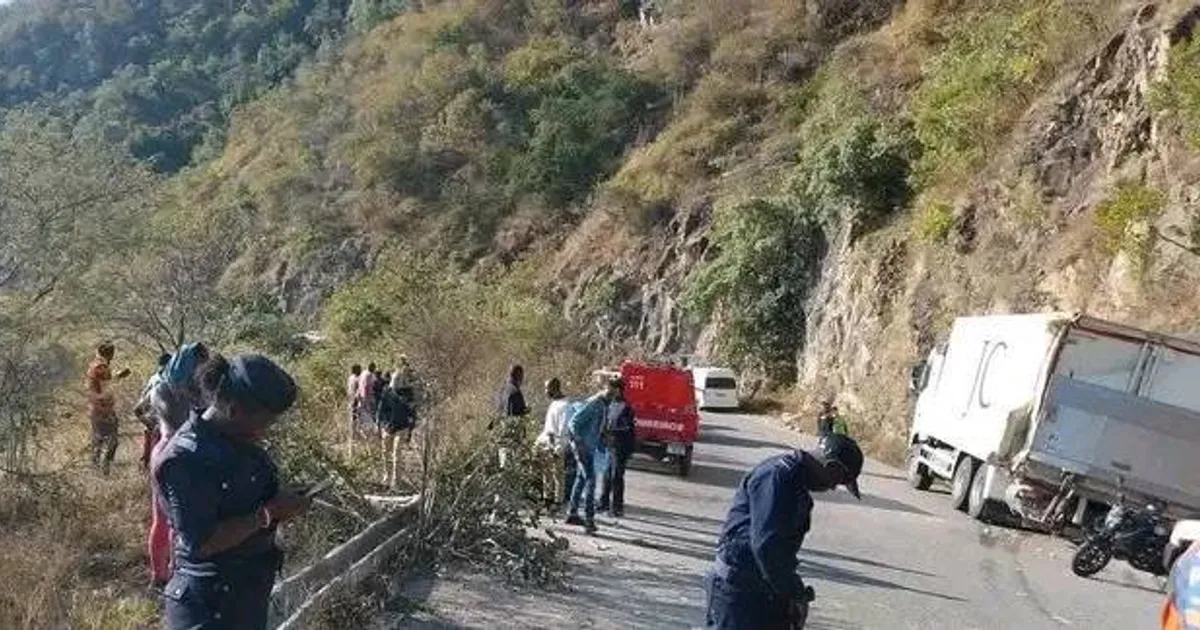 Namibe: Despiste de autocarro com mais de 50 passageiros na Serra da Leba – Número de mortos sobe para 21 (ACTUALIZADA)