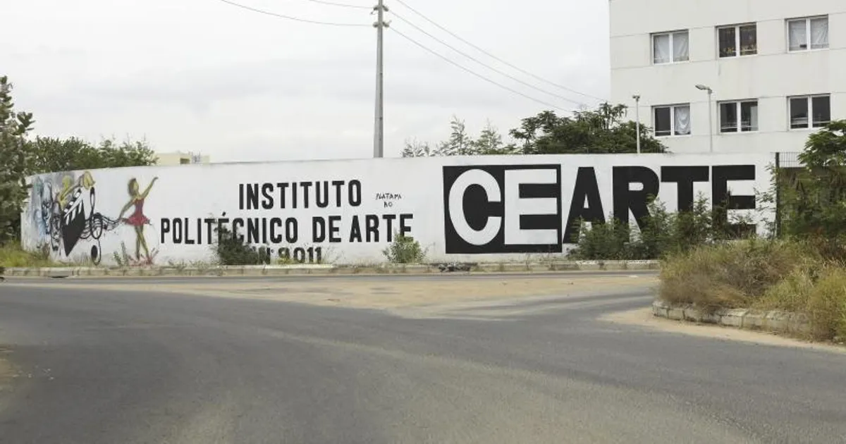 CEARTE: O "mendigo" de manutenção, meios de ensino e mais professores
