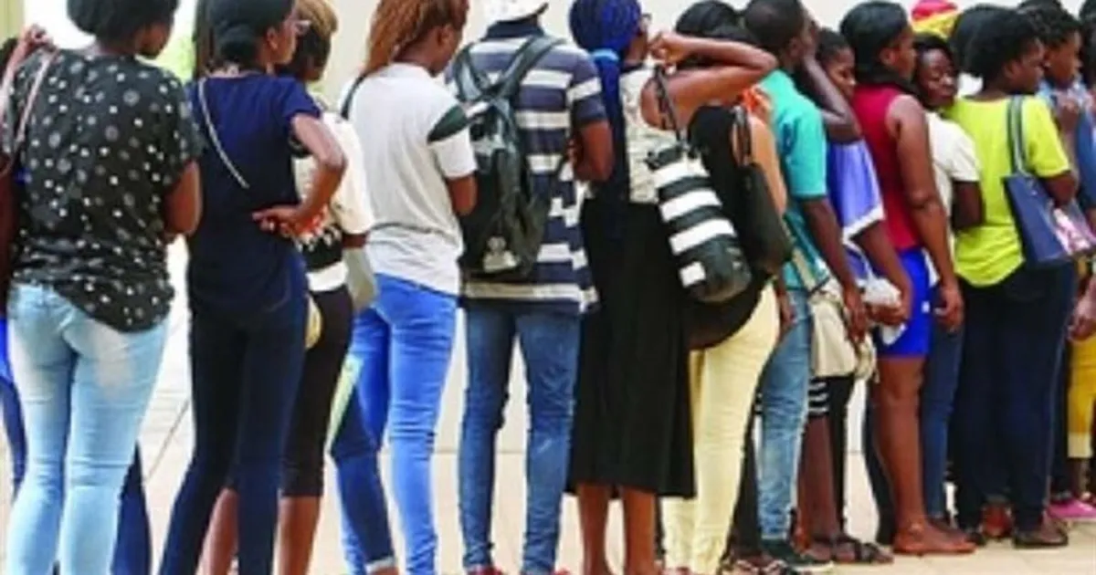 Sofrimento económico dos jovens e mulheres continua muito alto na cidade de Luanda