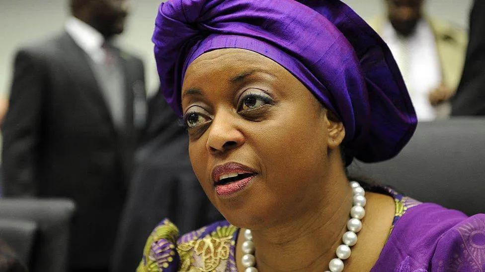 Antiga ministra dos Petróleos da Nigéria começou a ser julgada por corrupção em Londres