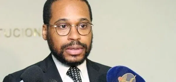 Vala comum com ossadas de mais de 500 pessoas descoberta no Cemitério do 14, em Luanda, pela CIVICOP