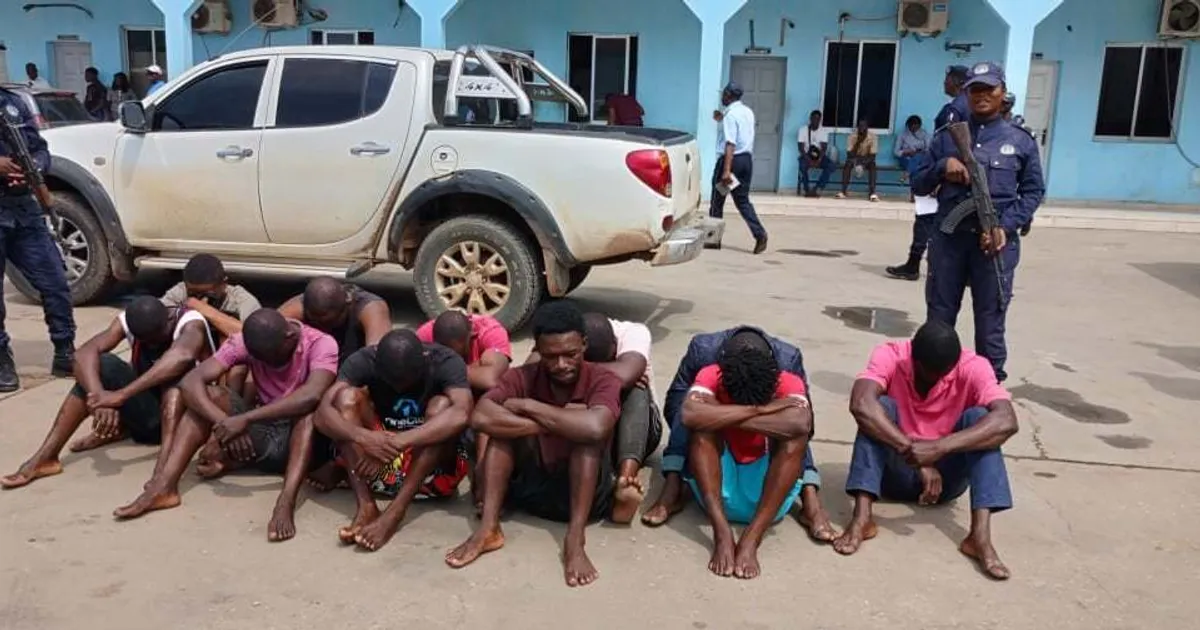 Luanda: Polícia desmantela rede criminosa que assaltava armazéns do Hoji-Ya-Henda para roubar mercadoria