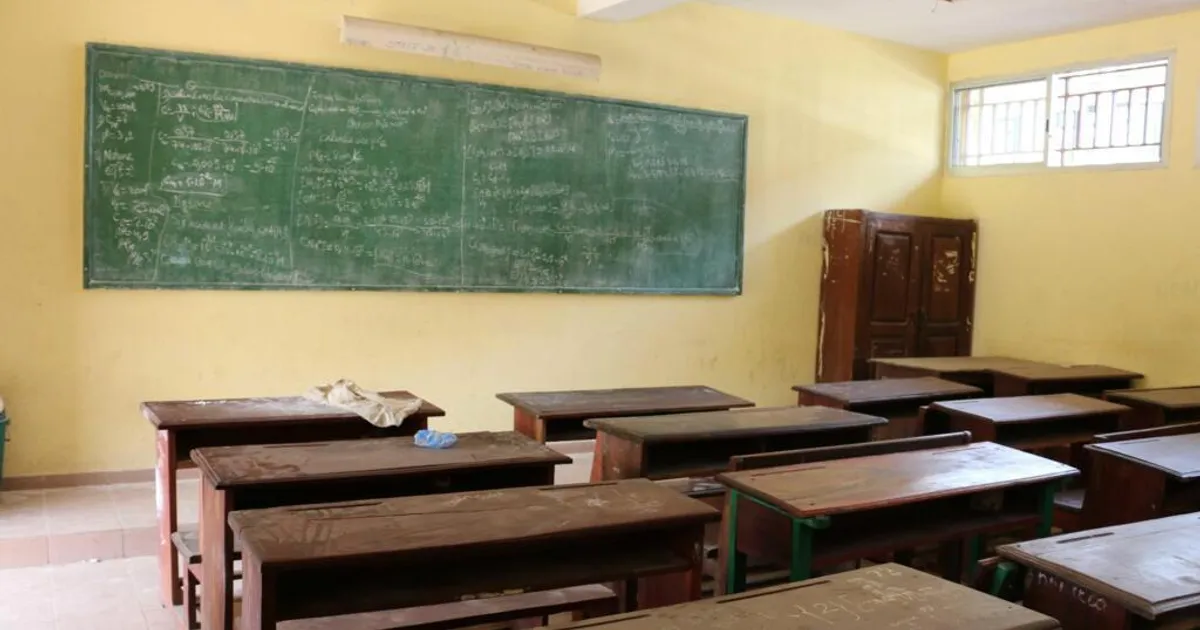 Bengo: Mais de 100 professores com salários suspensos por faltarem ao cadastramento do MED - Docentes estavam ausentes das escolas sem justificação
