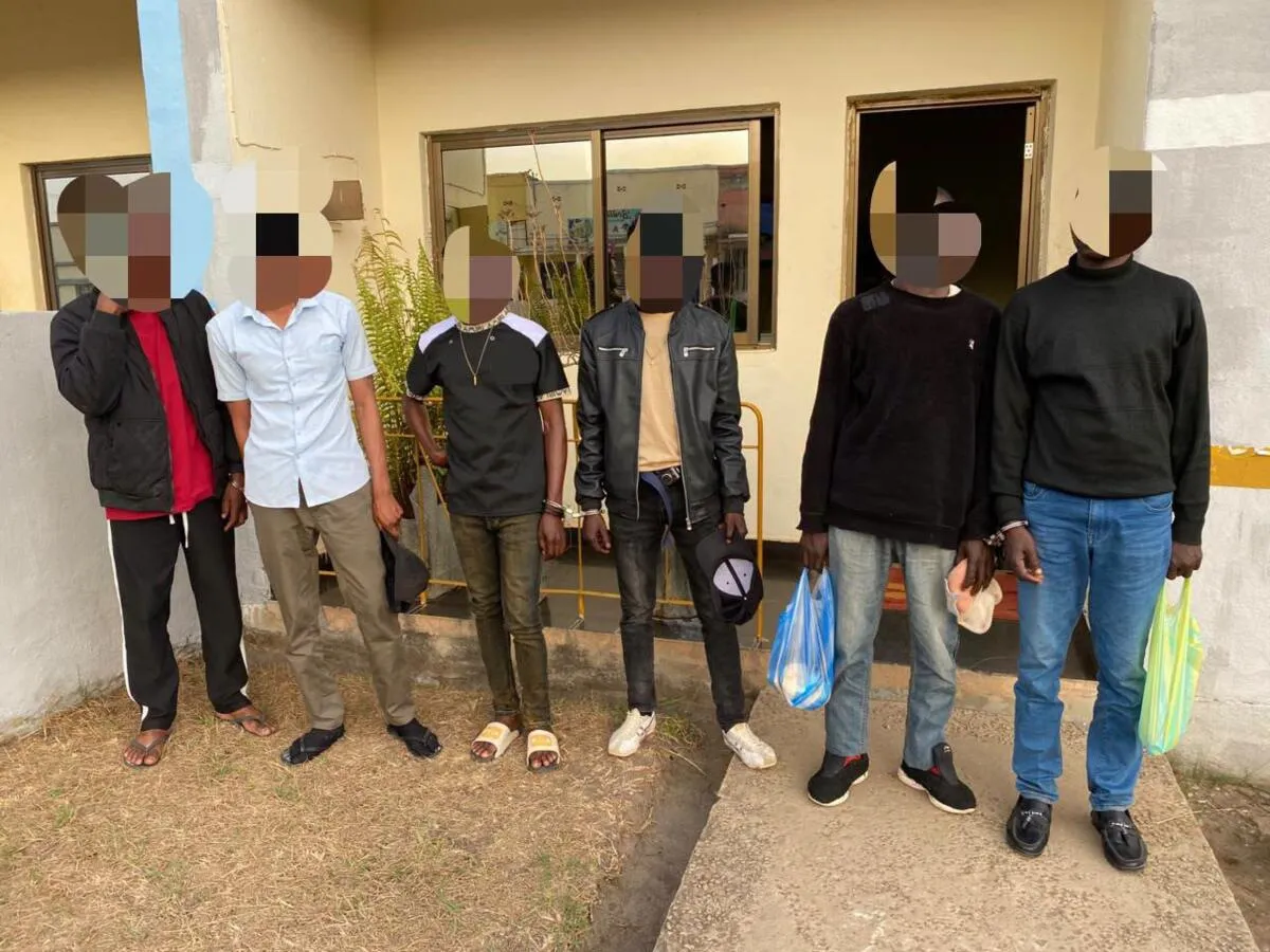 PN detém no Huambo seis homens por venda ilegal de mercúrio