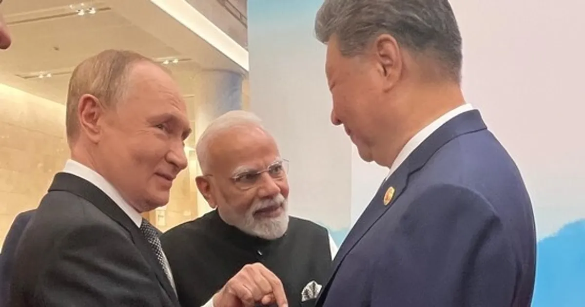 Mundo: Presidentes da China, Índia e Rússia formam muralha contra "castigos" ocidentais – Putin conta tudo sobre a sua reunião com Trump no Alasca a Xi e a Modi