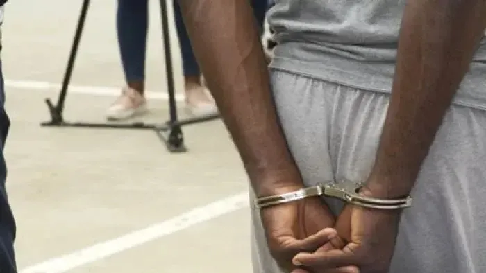 Bié: Homem espanca mãe até à morte alegando que ela era feiticeira e causadora dos problemas na família