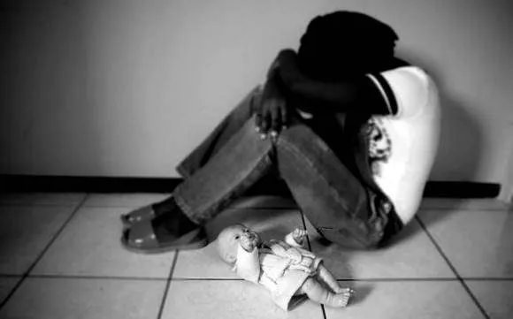 INAC assinala 980 denúncias de violência contra crianças na última semana - Uma menor de oito anos foi violada por dois homens na Camana