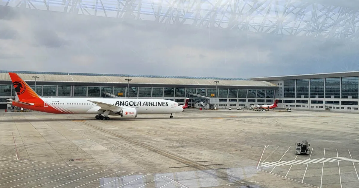 TAAG recebe terceiro Boeing 787 Dreamliner em dia de celebração da Dipanda