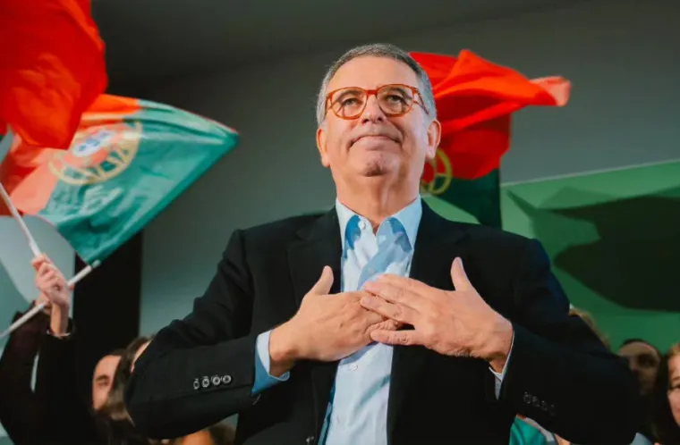 Portugueses dizem não à extrema direita - António José Seguro eleito Presidente da República