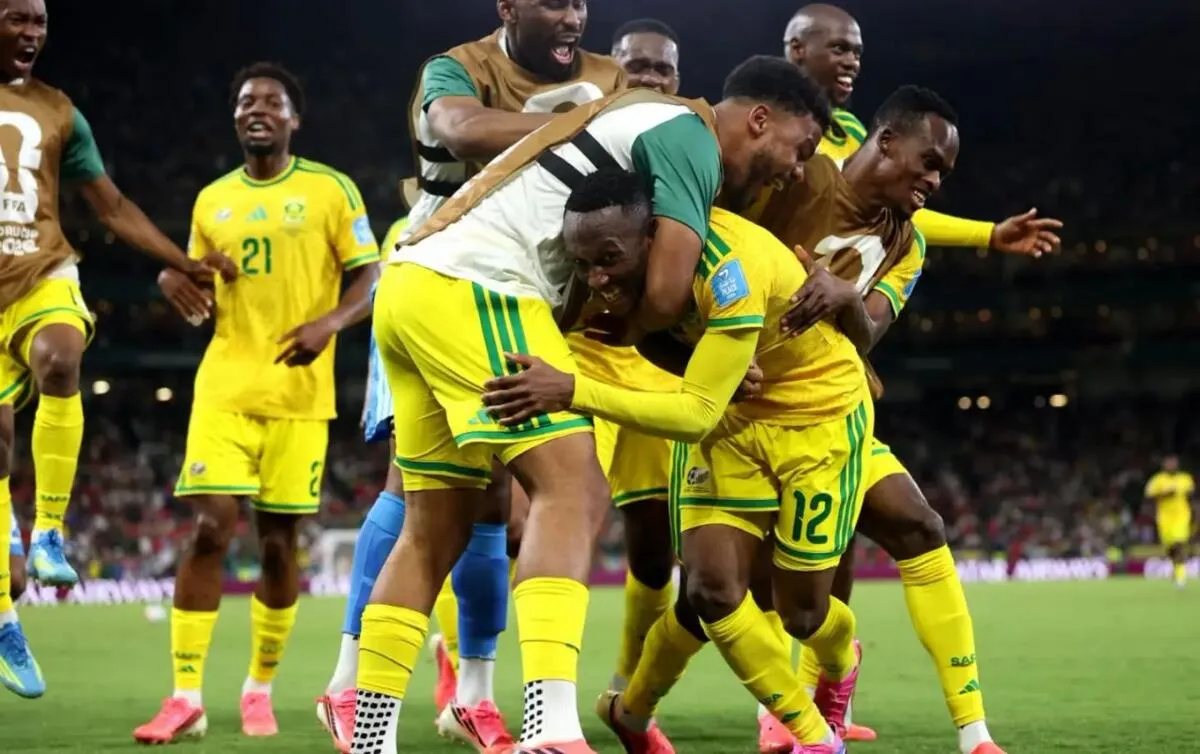 Mundial 2026: Xeque-mate mexicano à República Checa e vitória sul-africana inaugura arco-íris no céu