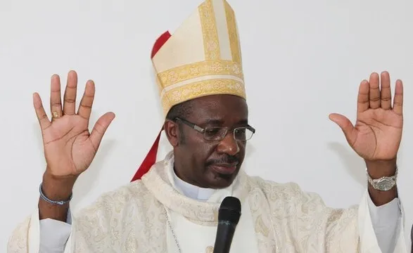 "Divisões internas estão a empobrecer os partidos políticos em Angola", Dom José Manuel Imbamba, CEAST