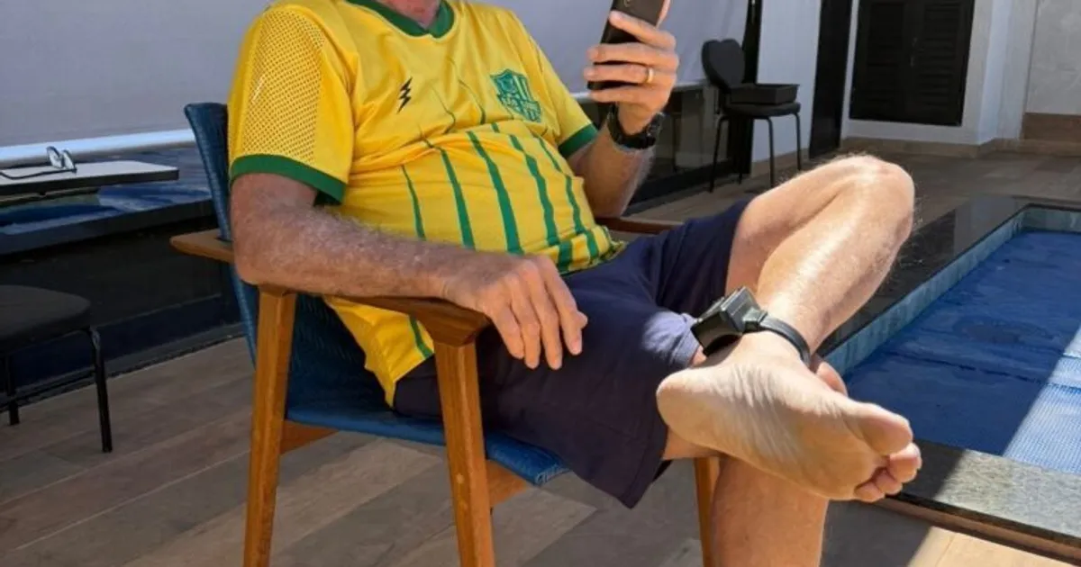 Brasil: Ex-Presidente Jair Bolsonaro detido em casa com pulseira electrónica - Donald Trump não desiste de defender o seu amigo intrometendo-se na justiça brasileira