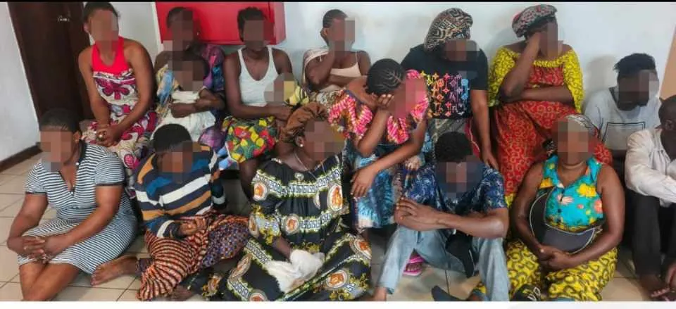 Zaire: PN detém 340 cidadãos da RDC por entrada ilegal no País e 28 nacionais por tráfico de migrantes