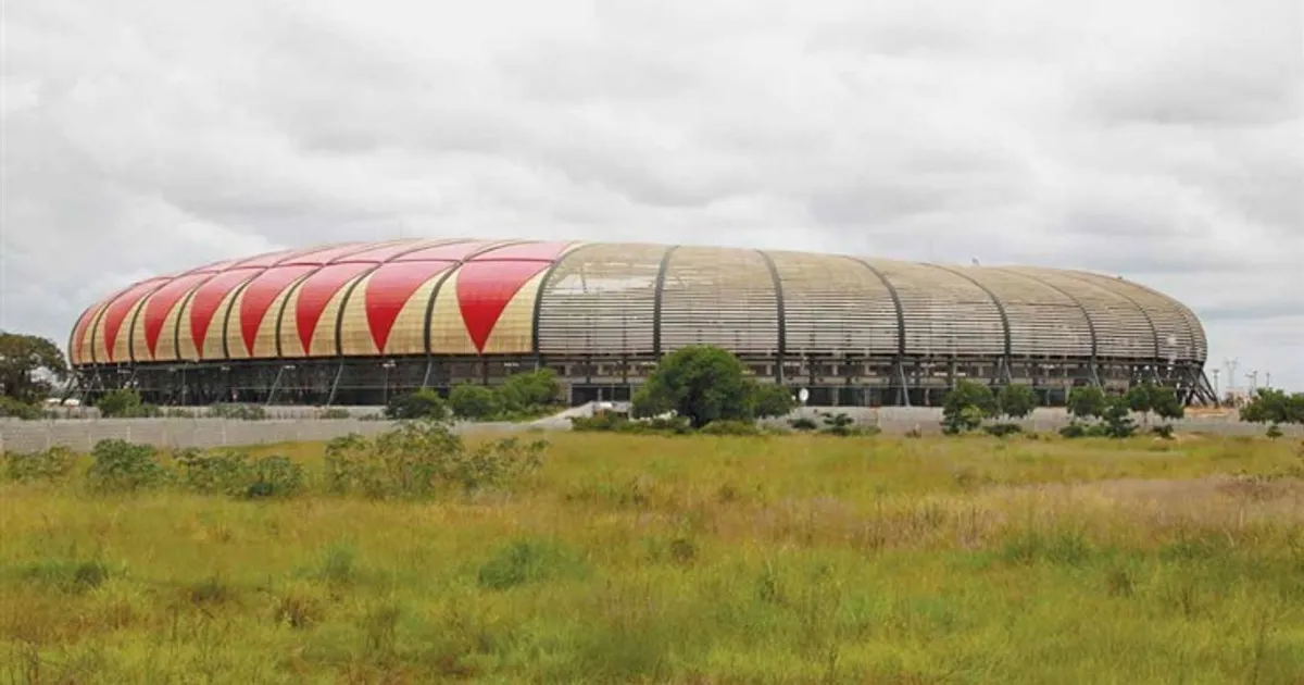Estádio 11 de Novembro é o 'papão' das verbas para manutenção e reabilitação - Em 2025 recebeu ajuste directo de 13,6 milhões de dólares