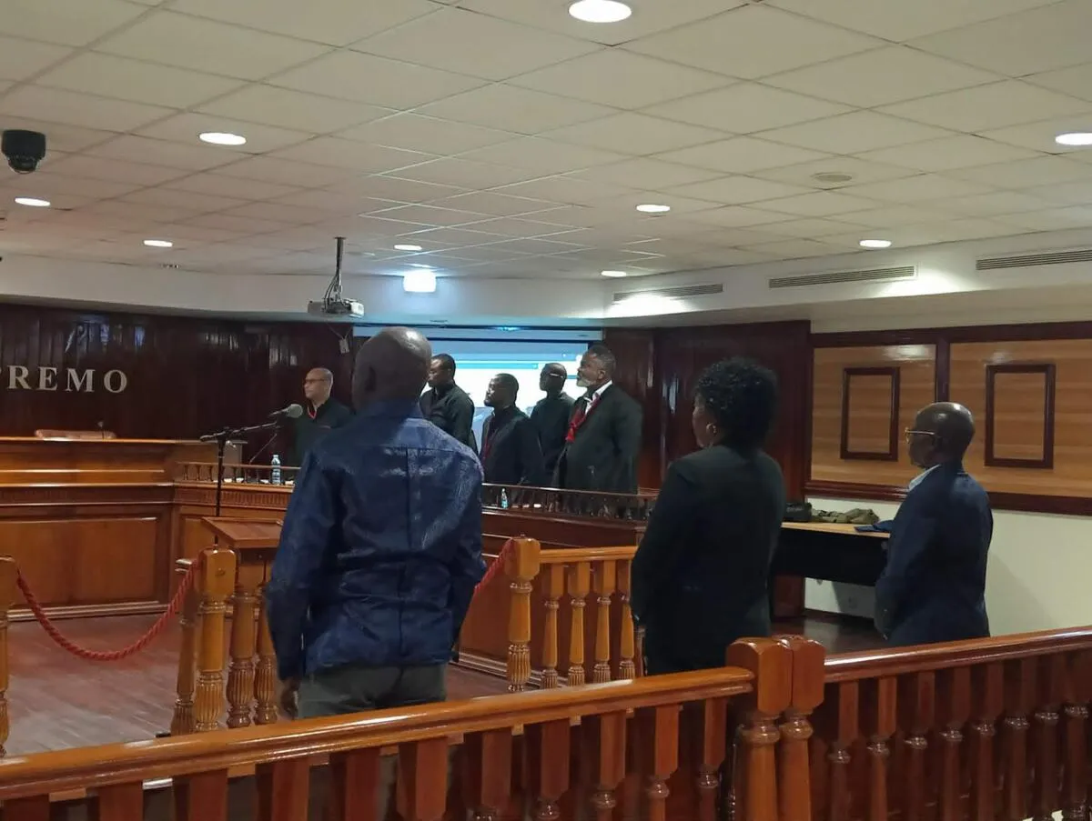 Antiga ministra das Pescas está a ser julgada sob suspeita de desvio de mais de 300 milhões kz
