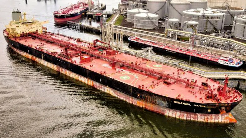 Médio Oriente: Petroleiro da Sonangol possivelmente atacado no Golfo Pérsico