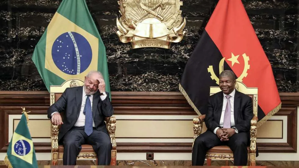 João Lourenço felicita Lula da Silva pela reeleição