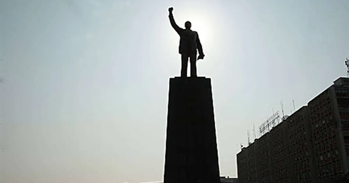 Oposição diz que "Dia do Herói Nacional" não deve resumir-se à figura do líder histórico do MPLA - Icolo e Bengo recebe acto central esta quarta-feira