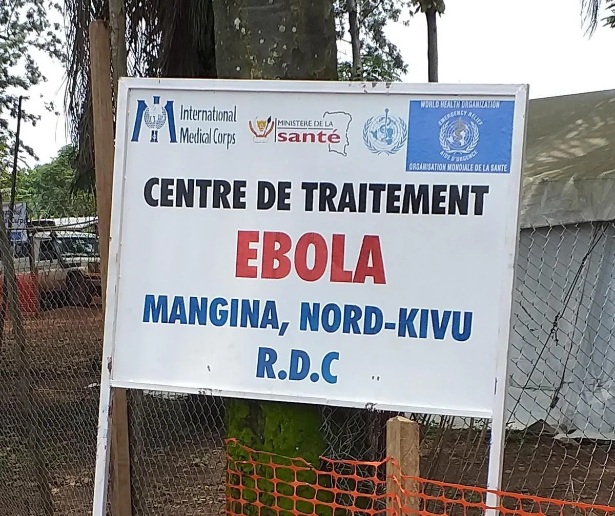 Ébola/RDC: Infecção já matou mais de 130 pessoas e países vizinhos fecham fronteiras para travar dispersão desta doença hemorrágica letal