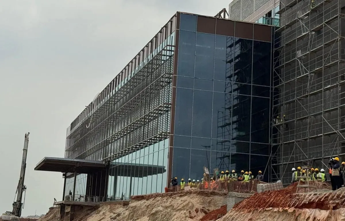 Conclusão das obras do Centro de Convenções de Luanda, na zona da Chicala, prevista para Abril